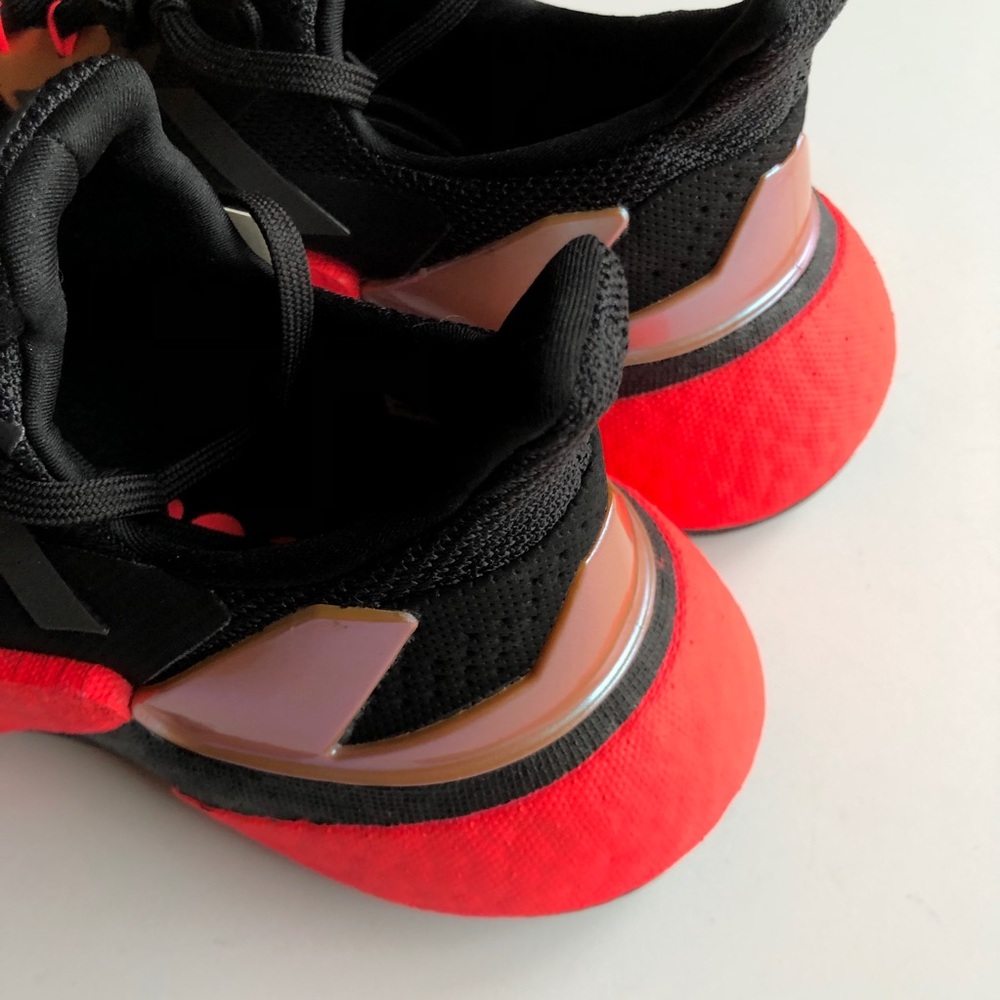 Adidas - Picture 11 of 14